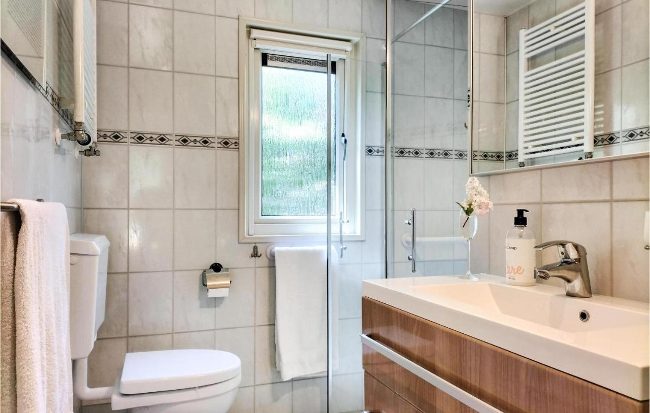 Cozy Home In Vorden With Kitchen Екстериор снимка